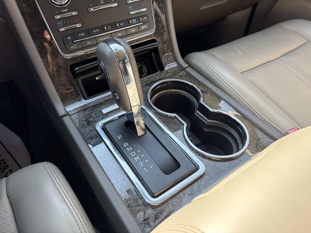 Used 2017 Lincoln Navigator Select AWD/4WD image 34