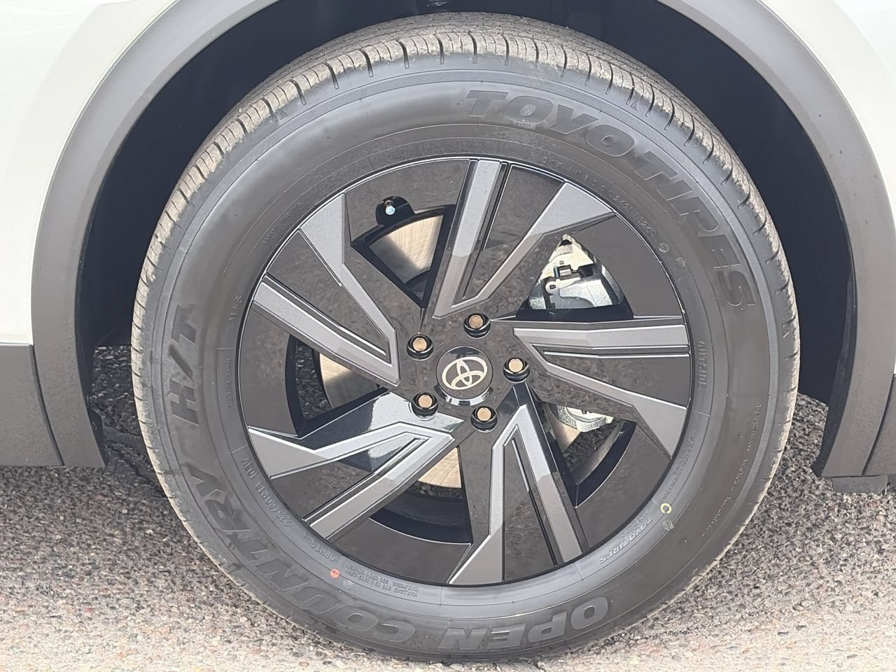 New 2026 Toyota C-HR w/ Cold Weather Package AWD/4WD image 10