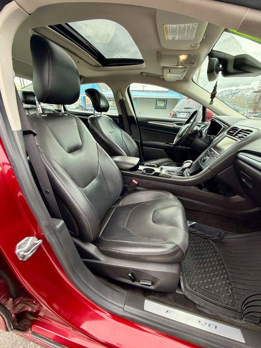 Used 2013 Ford Fusion Titanium w/ Titanium Driver Assist Pkg FWD image 14