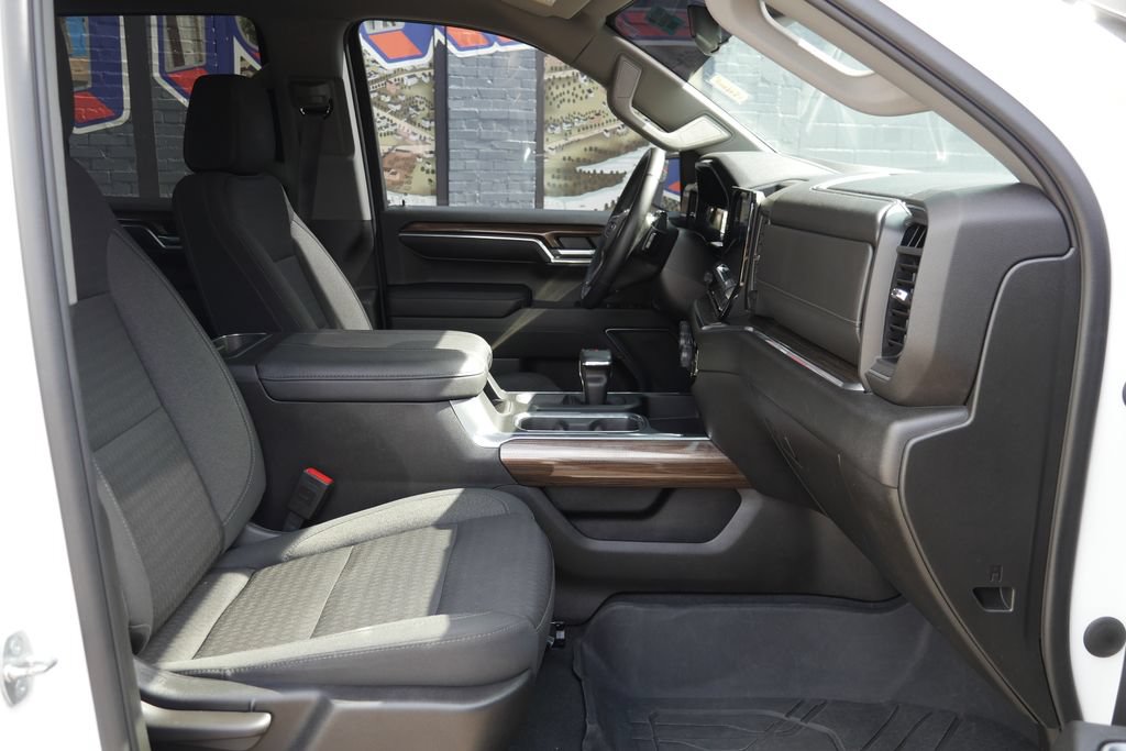 Used 2023 Chevrolet Silverado 1500 RST w/ Protection Package AWD/4WD image 10