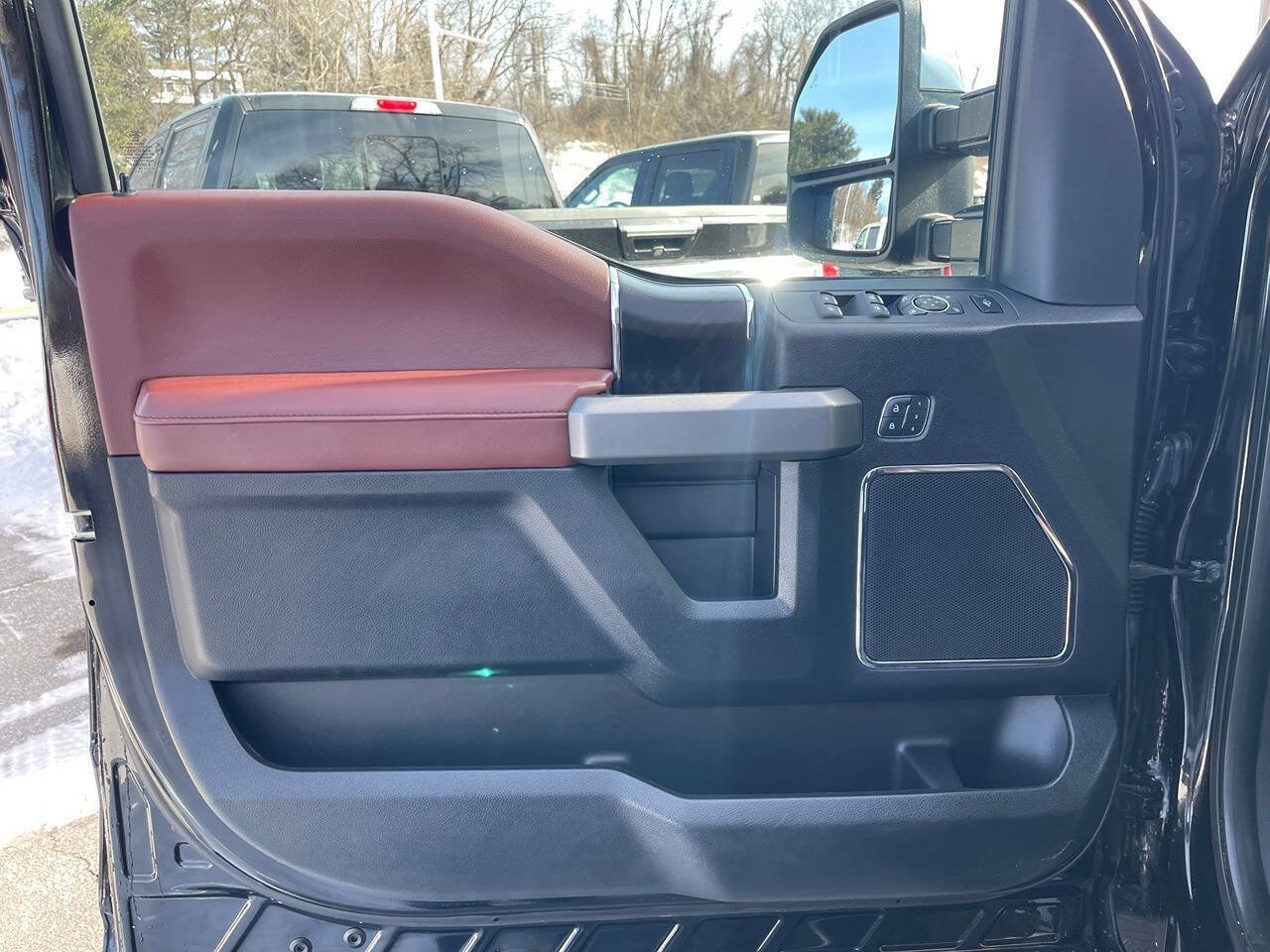 Used 2018 Ford F350 Platinum AWD/4WD image 28