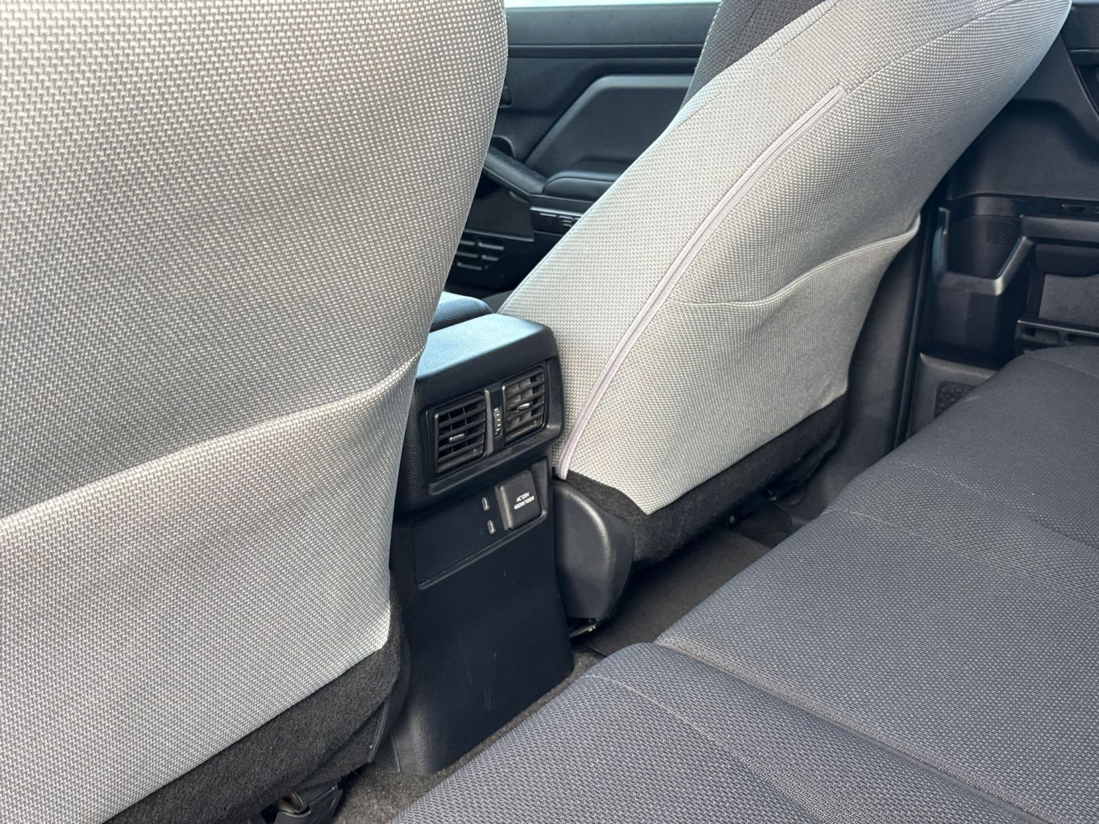 Used 2025 Toyota 4Runner TRD Off-Road AWD/4WD image 19