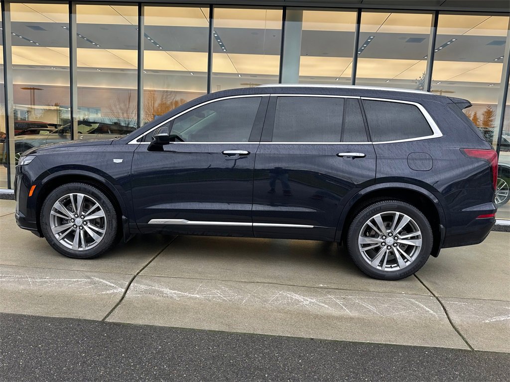 Used 2021 Cadillac XT6 Premium Luxury image 2