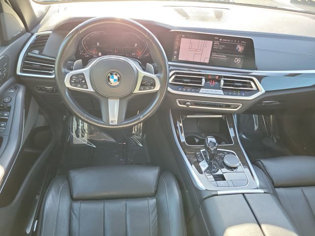 Used 2020 BMW X5 xDrive40i w/ M Sport Package AWD/4WD image 16