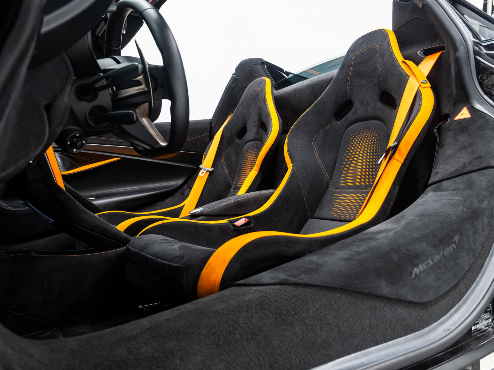 Used 2024 McLaren 750S Spider RWD image 29