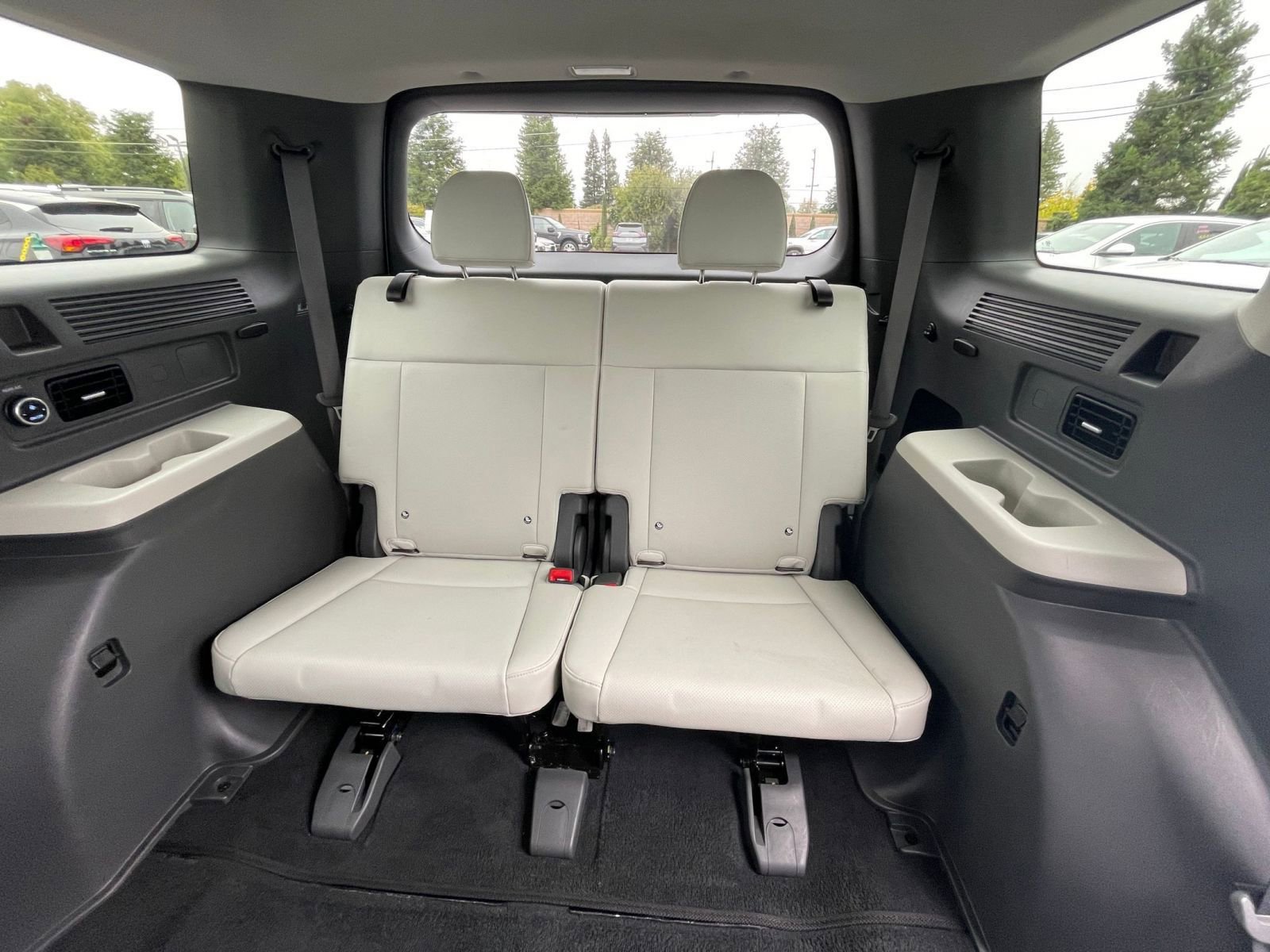 Used 2025 Hyundai Santa Fe SEL image 31