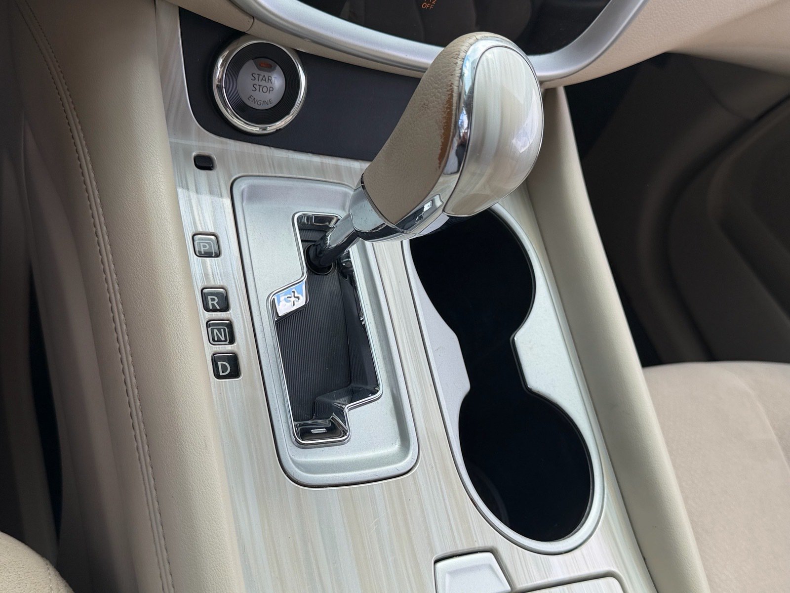 Used 2016 Nissan Murano SV FWD image 25