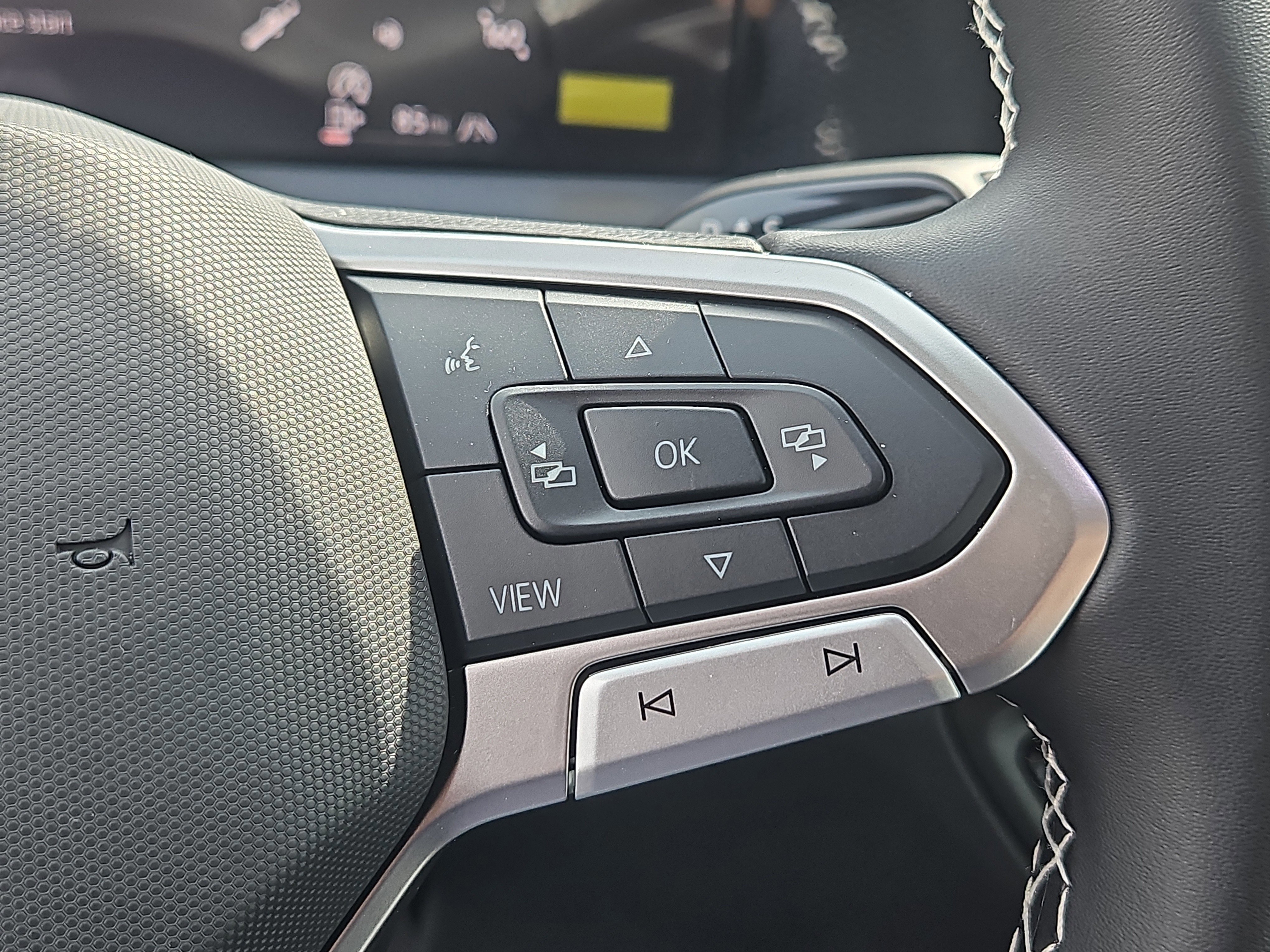 New 2026 Volkswagen Tiguan S image 13