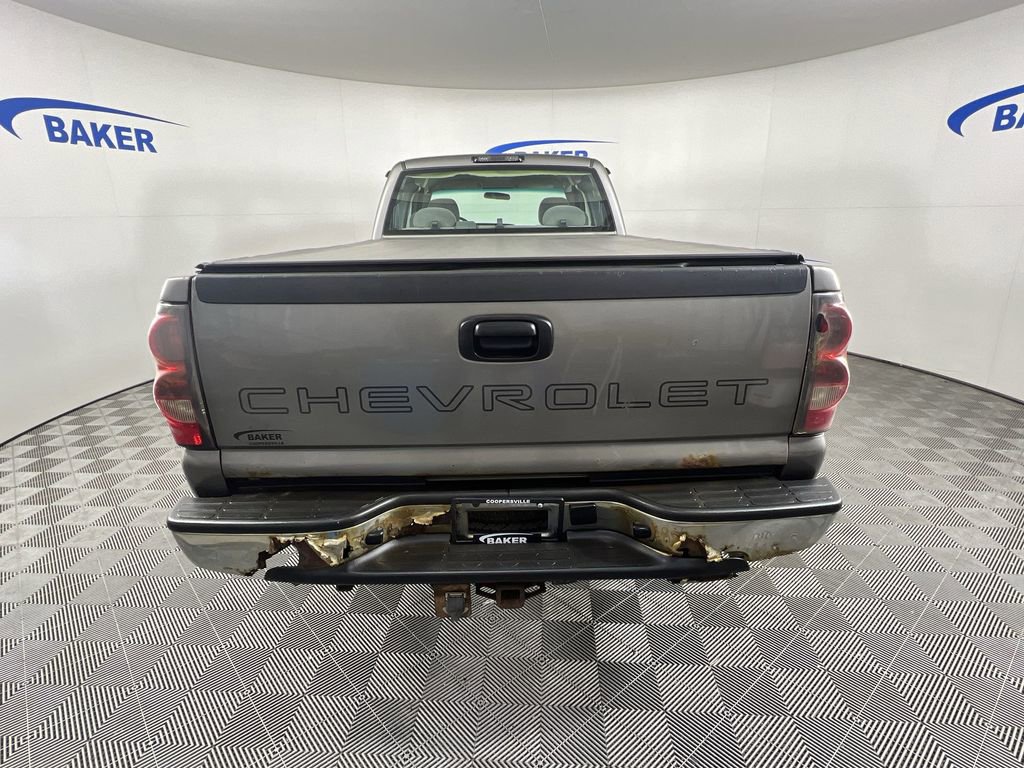 Used 2007 Chevrolet Silverado 2500 W/T w/ Skid Plate Package AWD/4WD image 8