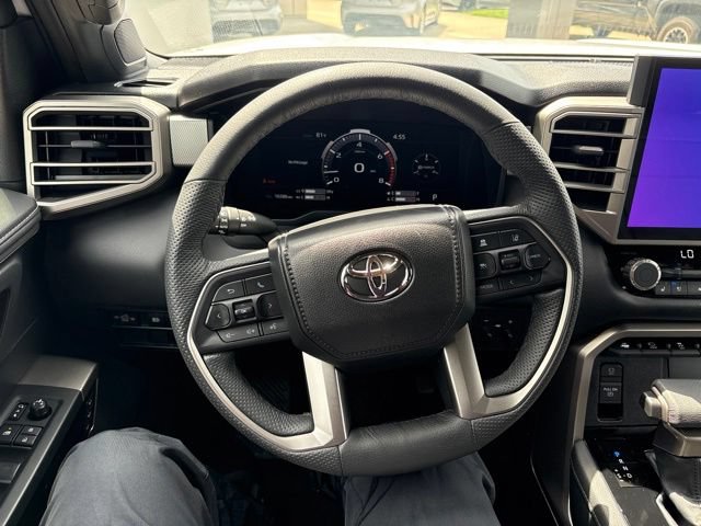 Used 2026 Toyota Tundra Limited AWD/4WD image 14