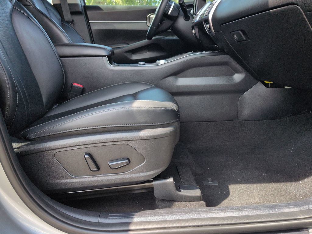Used 2023 Kia Sorento EX AWD/4WD image 27