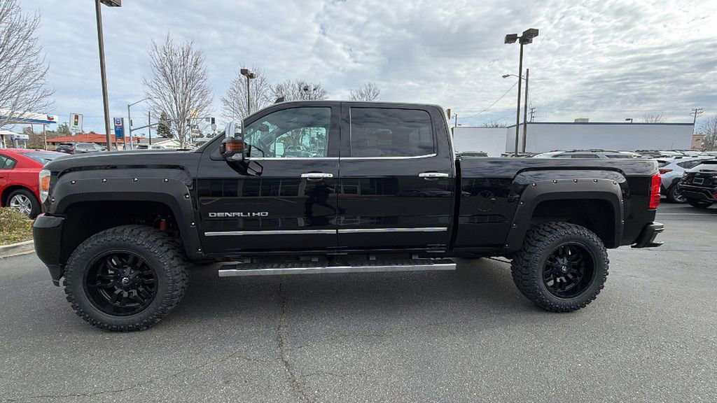Used 2015 GMC Sierra 2500 Denali w/ Suspension Package, Off-Road image 7