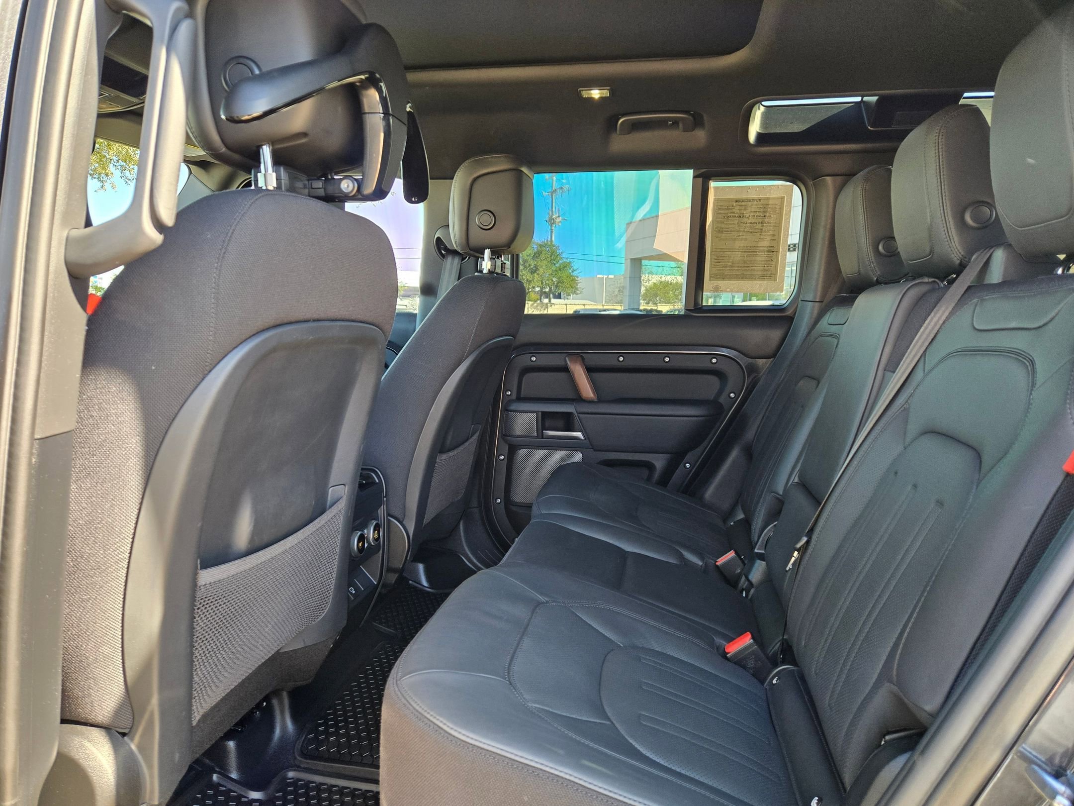 Used 2024 Land Rover Defender 110 X image 15