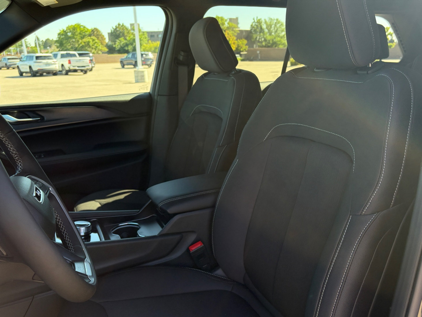 New 2026 Jeep Grand Cherokee Laredo X AWD/4WD image 14