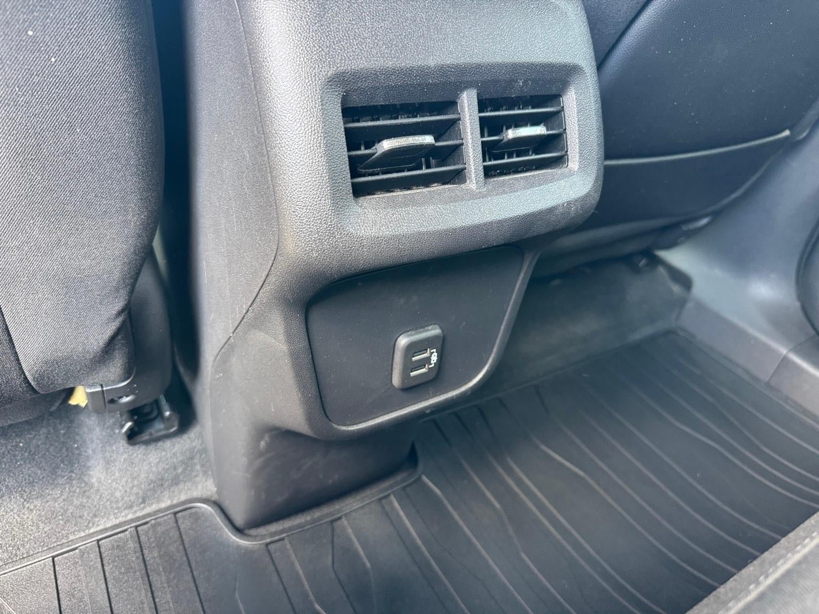 Used 2024 GMC Terrain SLE w/ Driver Convenience Package AWD/4WD image 8