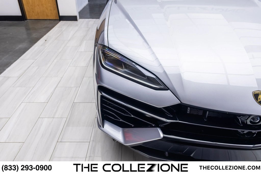 Used 2026 Lamborghini Urus SE AWD/4WD image 5