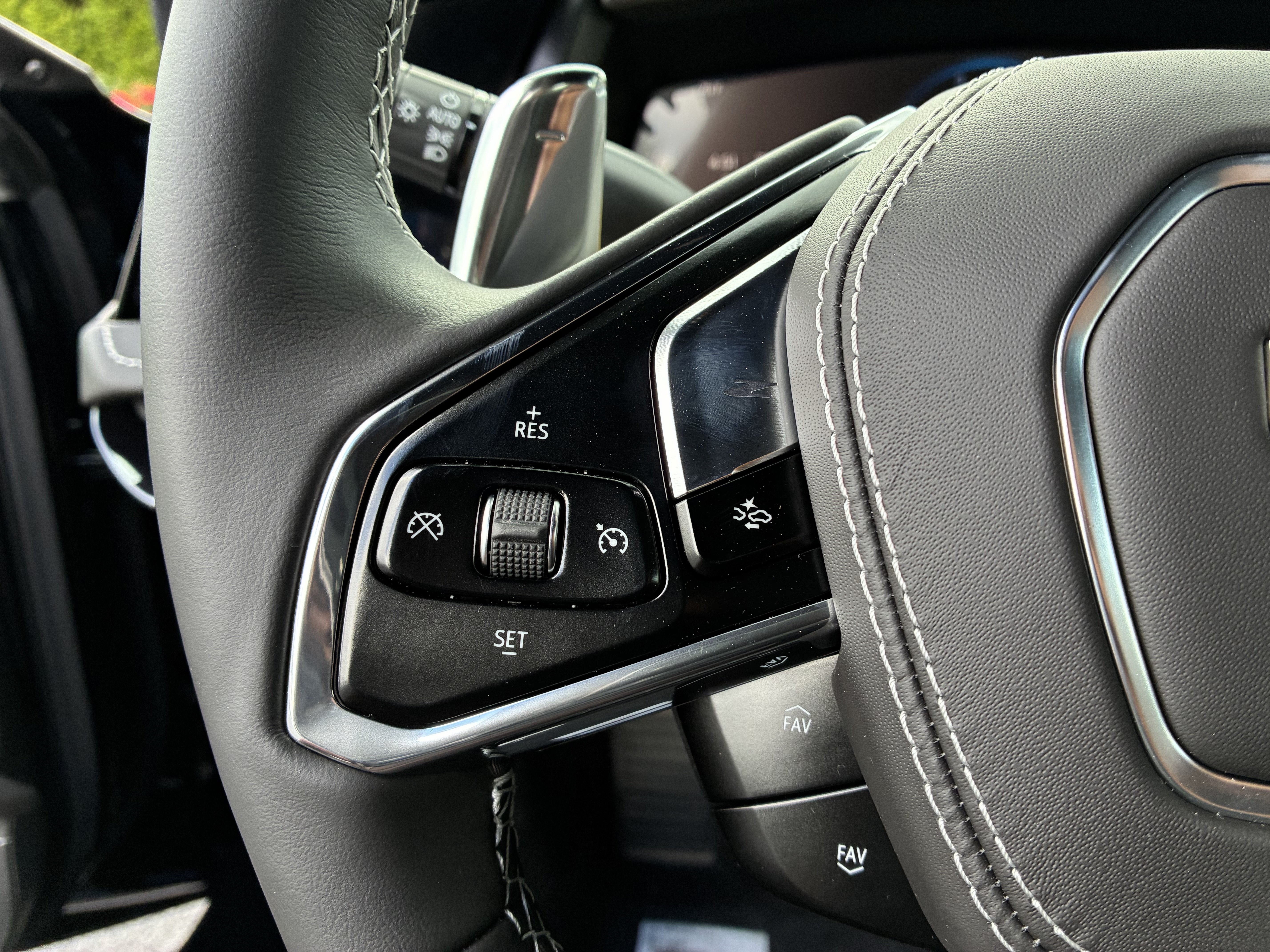 New 2027 Chevrolet Corvette Stingray Coupe w/ Stealth Interior Trim Package RWD image 25