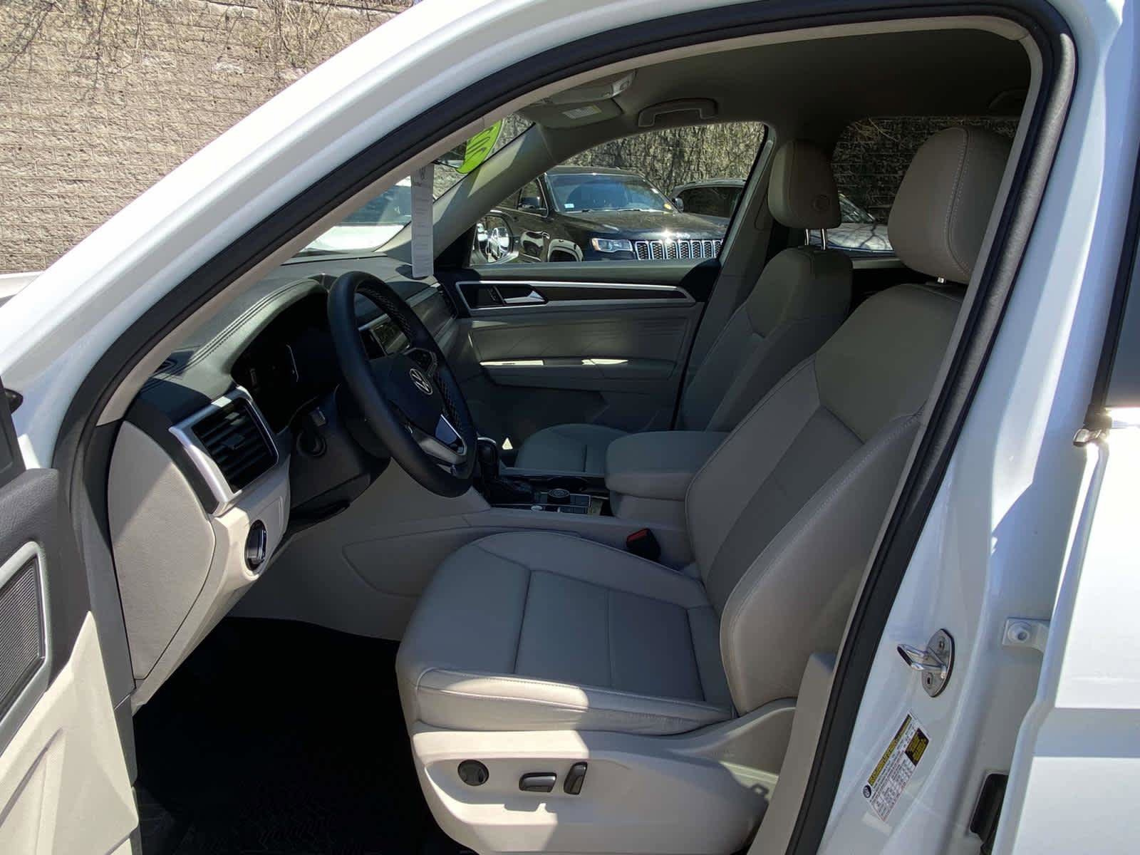 Used 2022 Volkswagen Atlas SE AWD/4WD image 14