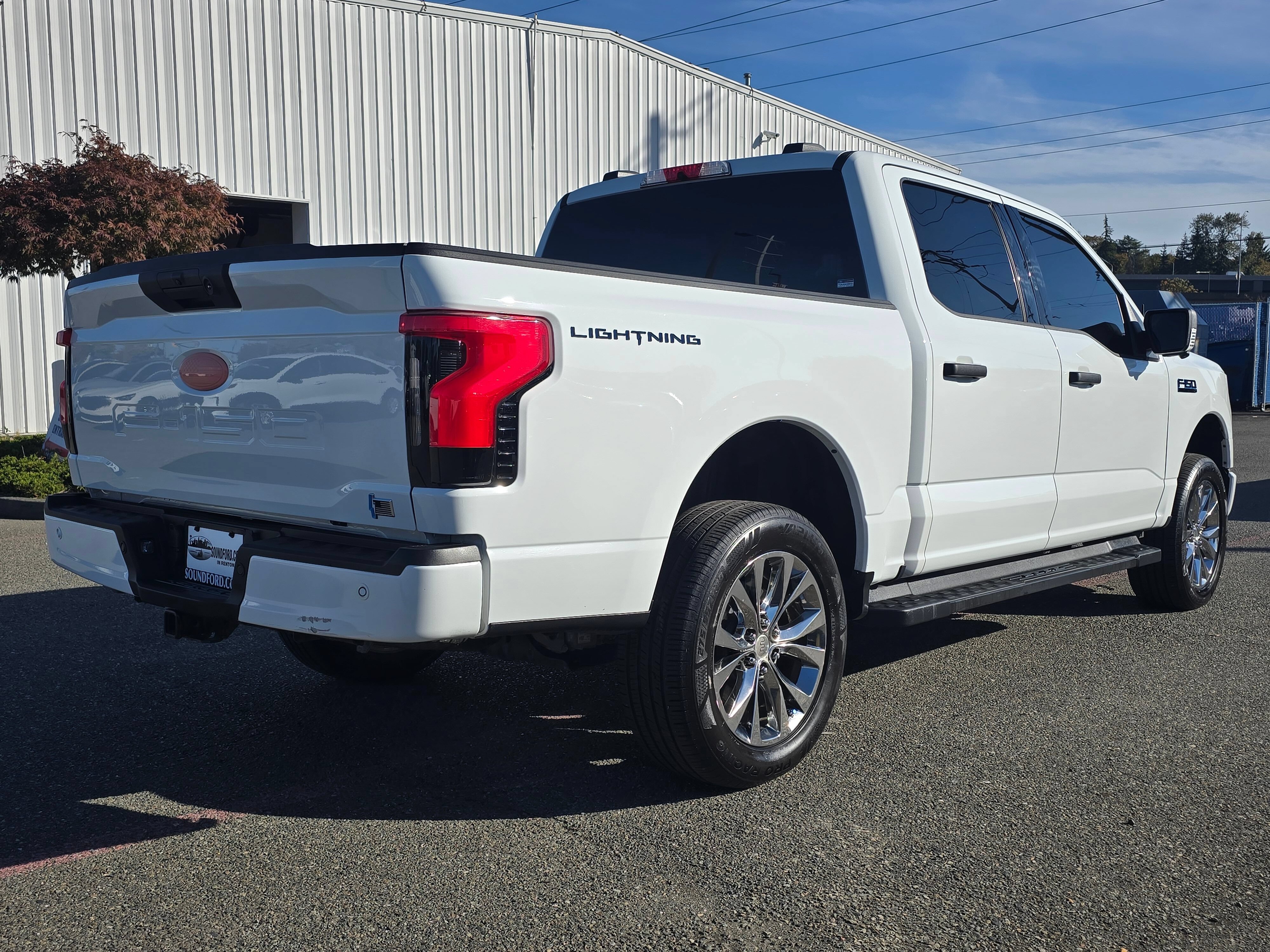 Certified 2025 Ford F150 Lightning XLT AWD/4WD image 5