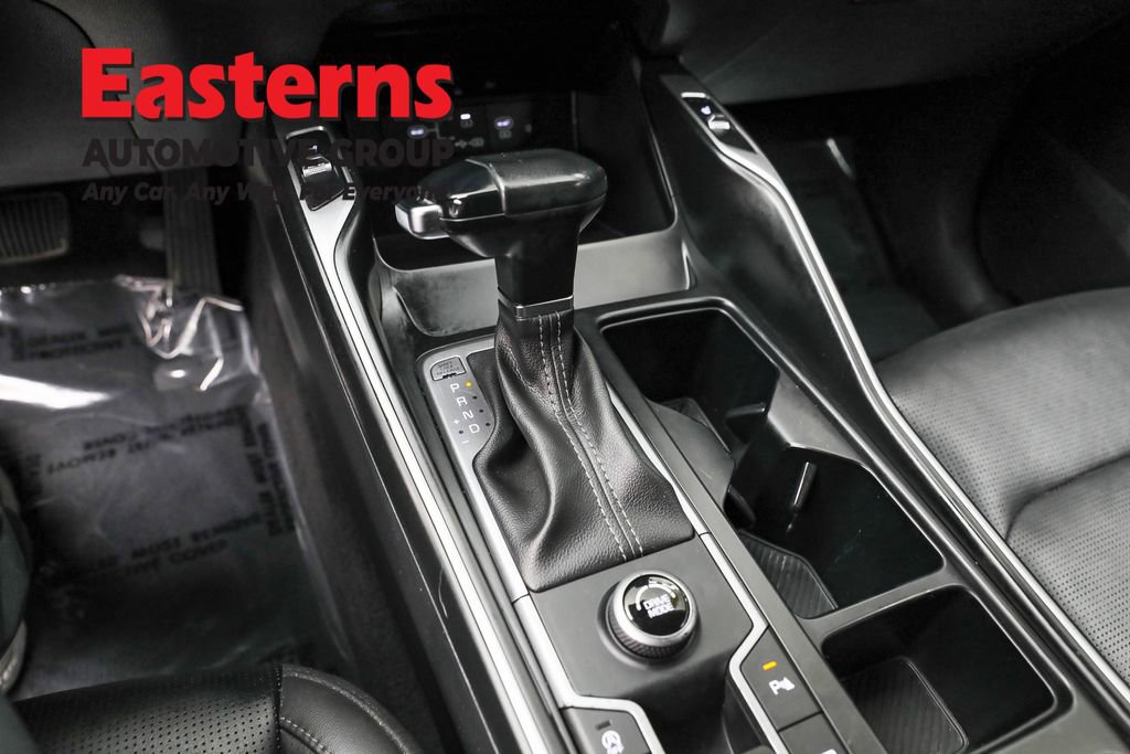 Used 2024 Kia Sorento S image 13