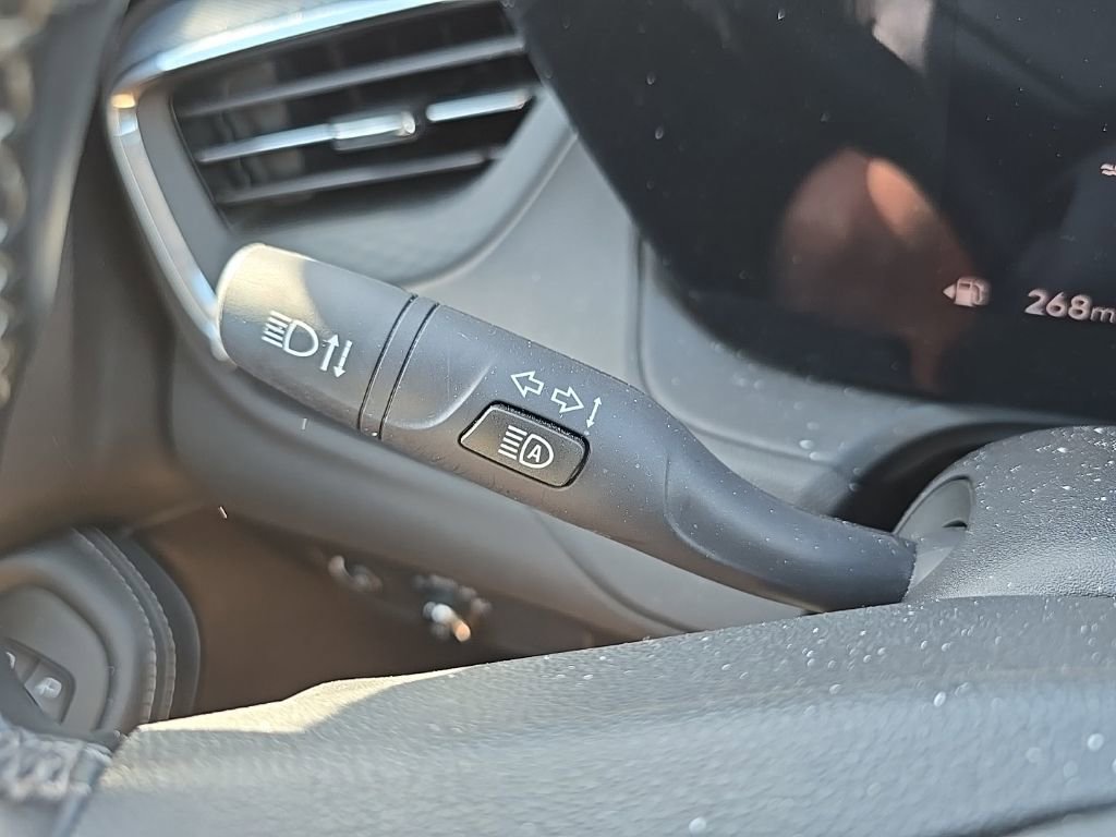 Used 2025 Buick Encore GX Preferred FWD image 21