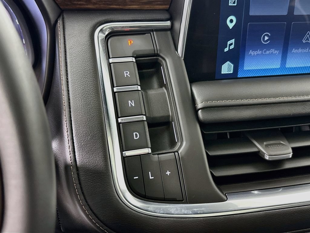 Certified 2024 Chevrolet Suburban High Country AWD/4WD image 22
