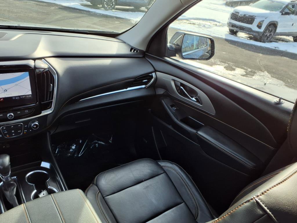 Used 2021 Chevrolet Traverse LT w/ LT Premium Package image 15