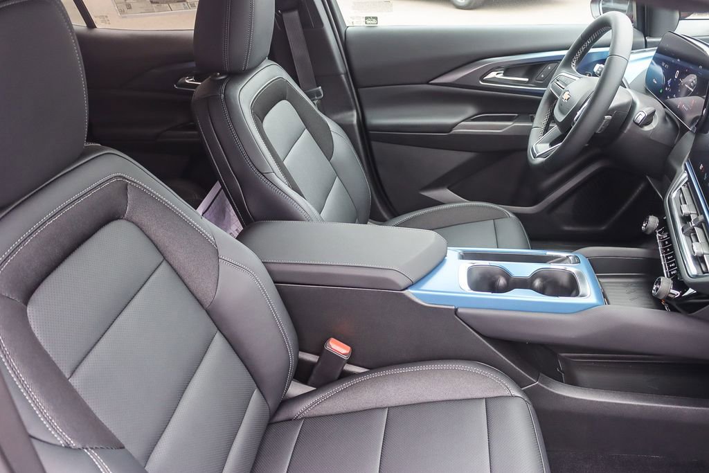 New 2026 Chevrolet Equinox EV LT image 15