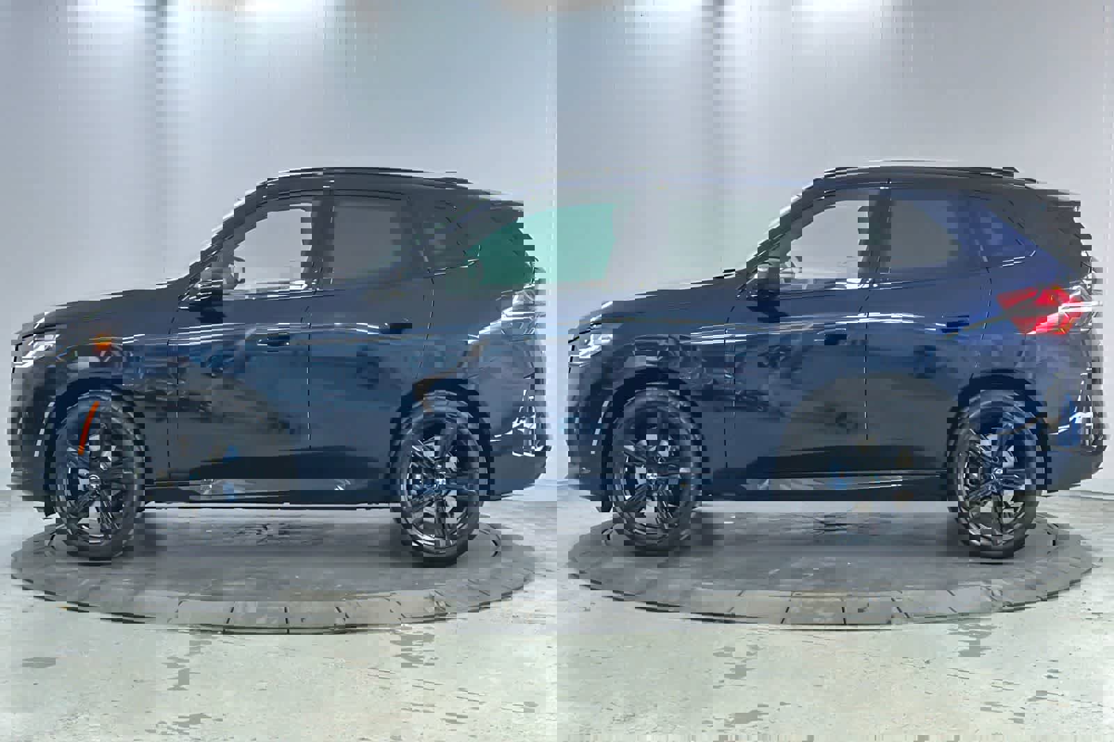 Used 2026 BMW X3 xDrive30 w/ M Sport Package image 5