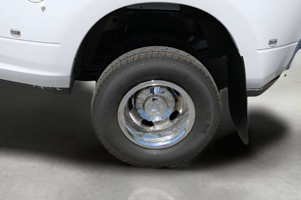 New 2027 RAM 3500 Tradesman AWD/4WD image 9