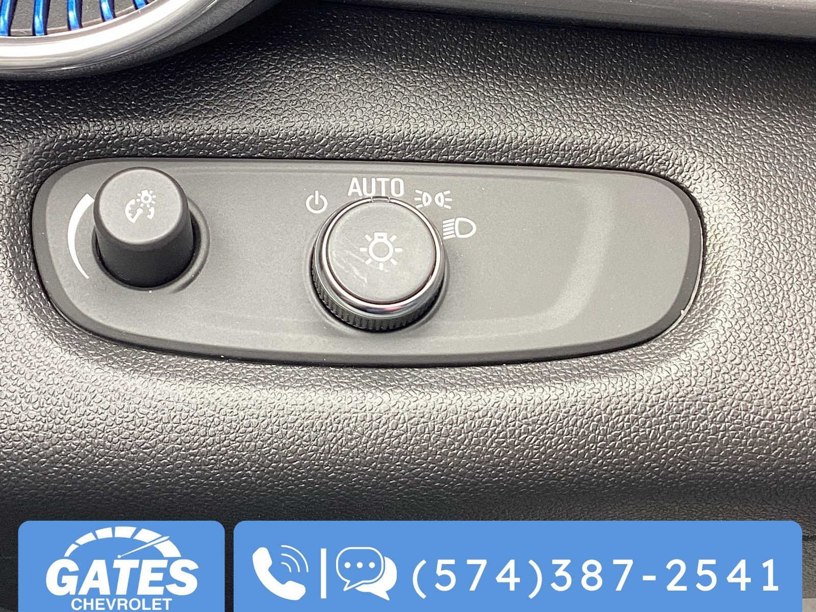 Used 2025 Chevrolet Trax LT image 25