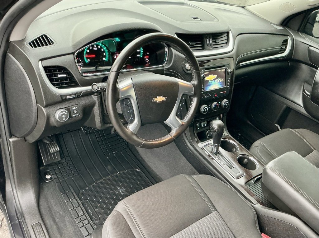 Used 2016 Chevrolet Traverse LT w/ Style and Technology Package image 37