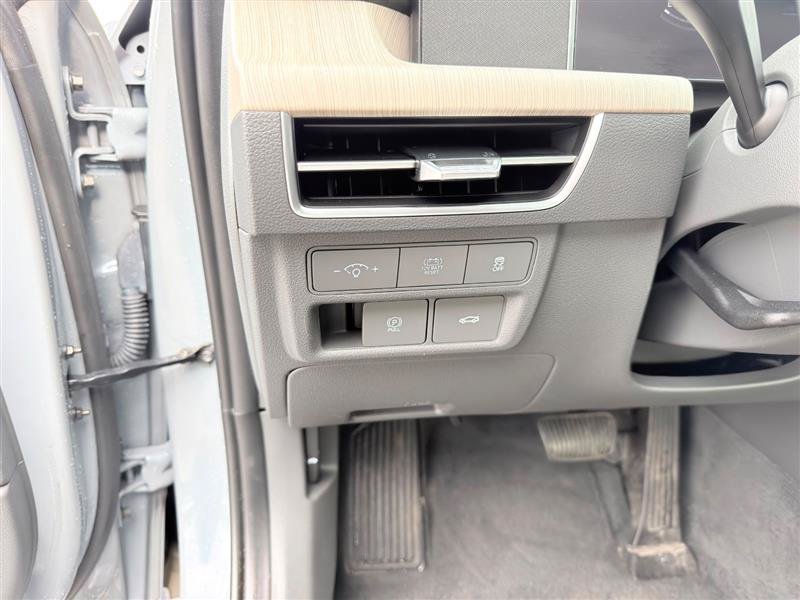 Used 2025 Hyundai Sonata SEL FWD image 10
