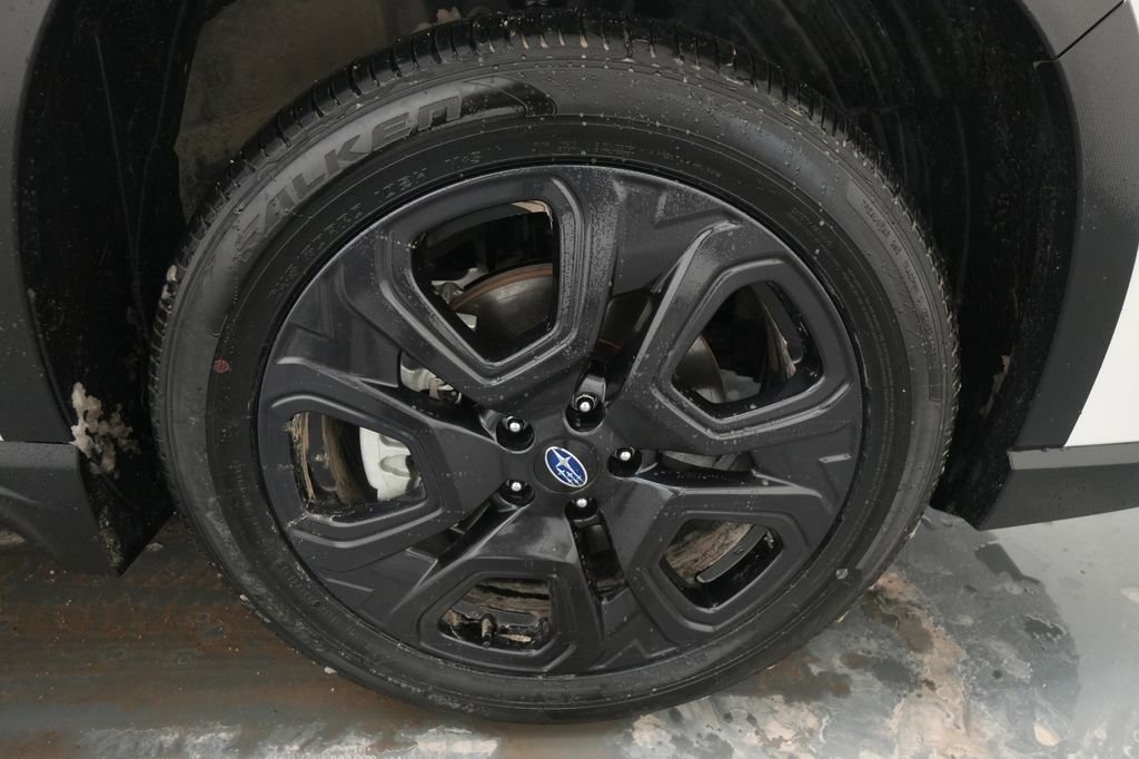 Used 2024 Subaru Ascent Onyx Edition image 12