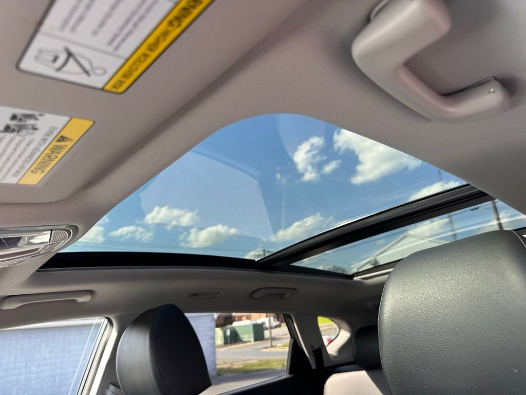 Used 2021 Hyundai Tucson Ultimate w/ Cargo Package image 7