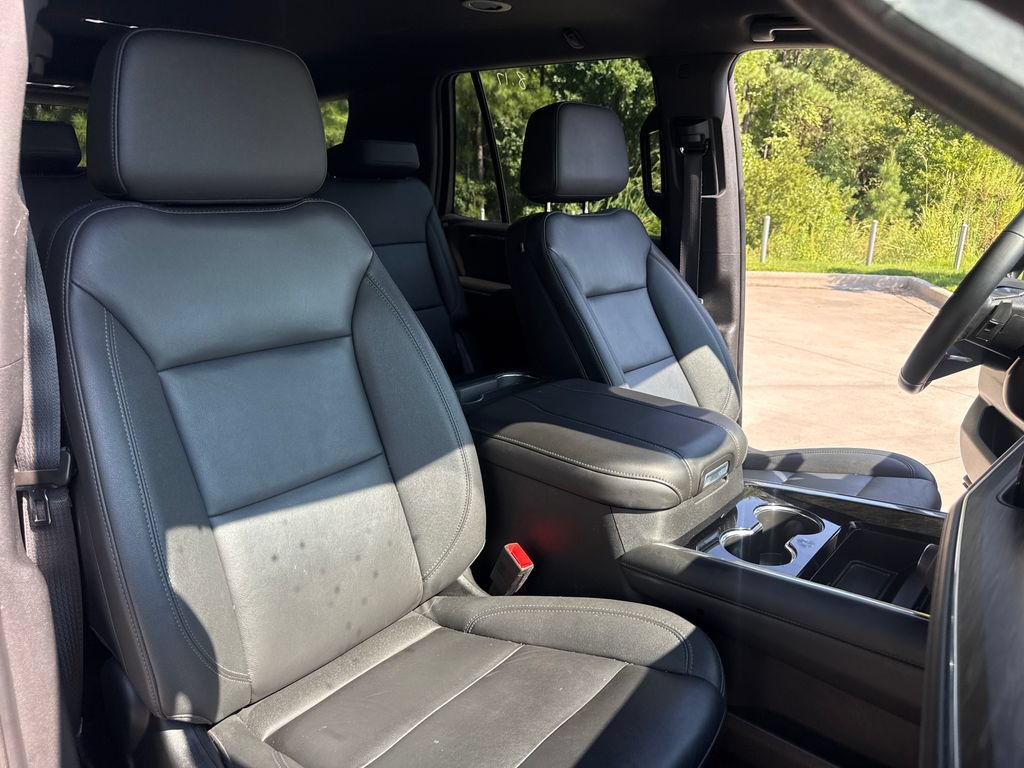 Used 2025 Chevrolet Tahoe LT AWD/4WD image 33