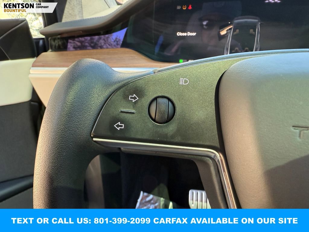 Used 2023 Tesla Model X image 18