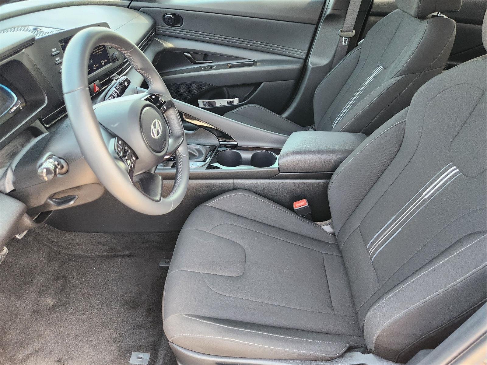 Used 2026 Hyundai Elantra SEL Sport Premium FWD image 13