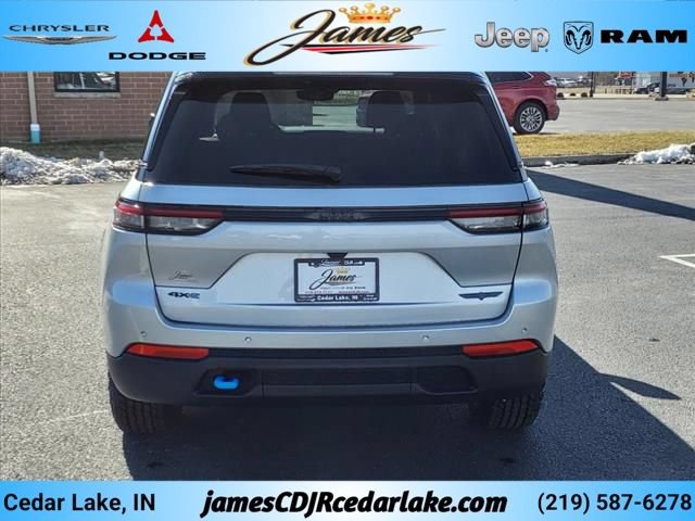 New 2023 Jeep Grand Cherokee Trailhawk AWD/4WD image 4