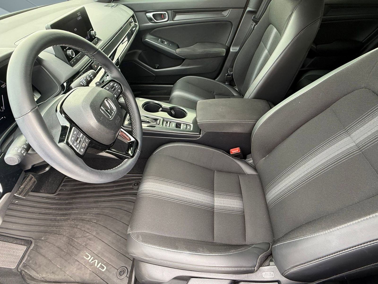 Used 2024 Honda Civic Sport image 5