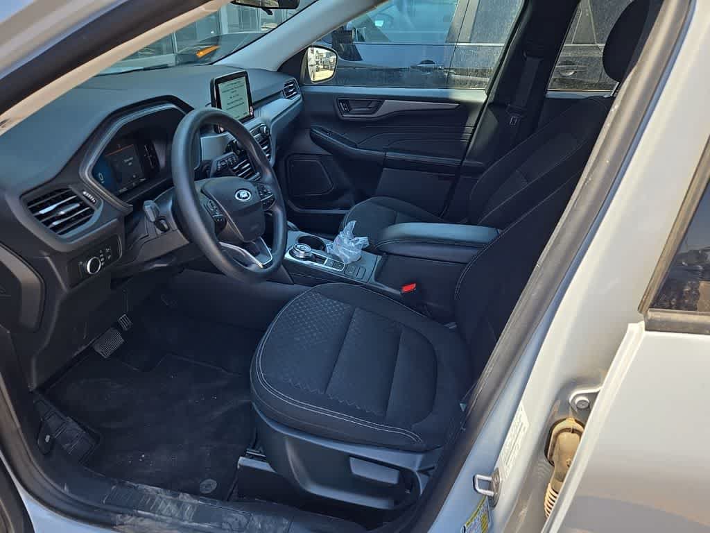 Used 2025 Ford Escape Active FWD image 8