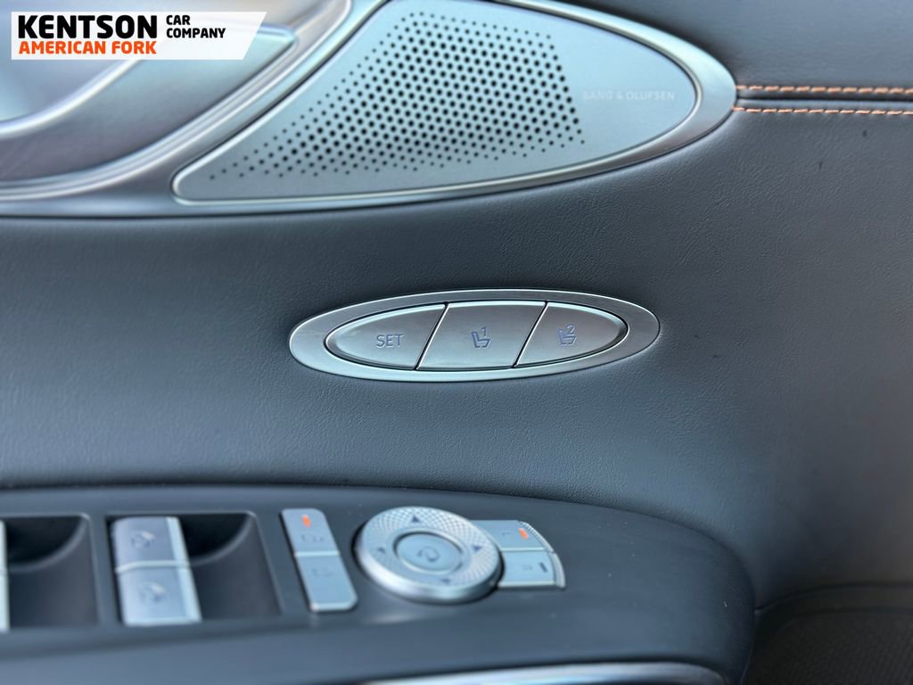 Used 2026 Genesis GV70 2.5T Sport Prestige image 25