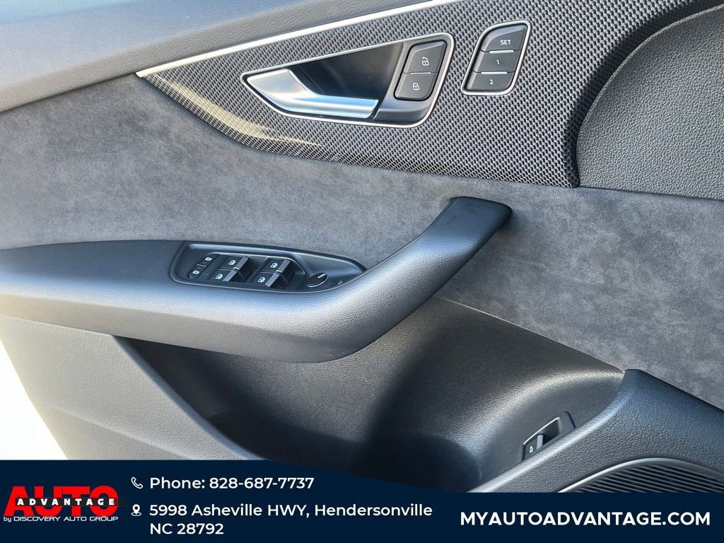 Used 2020 Audi SQ8 Prestige w/ Prestige Package image 19