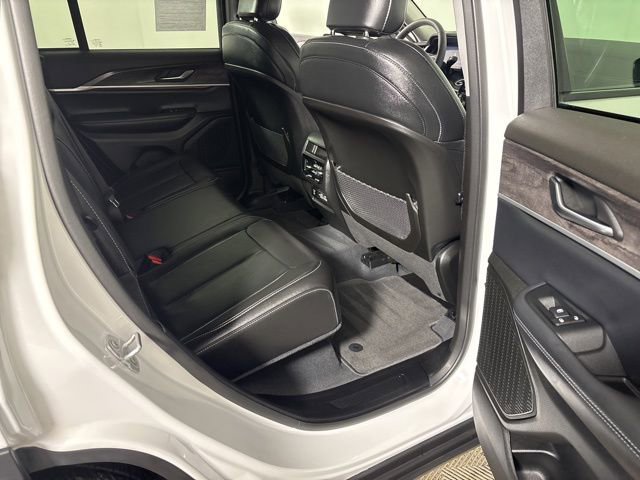 Certified 2023 Jeep Grand Cherokee Limited image 27