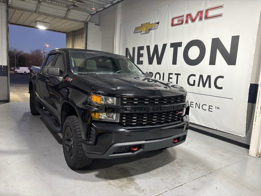 Used 2020 Chevrolet Silverado 1500 Custom Trail Boss w/ Custom Convenience Package image 2