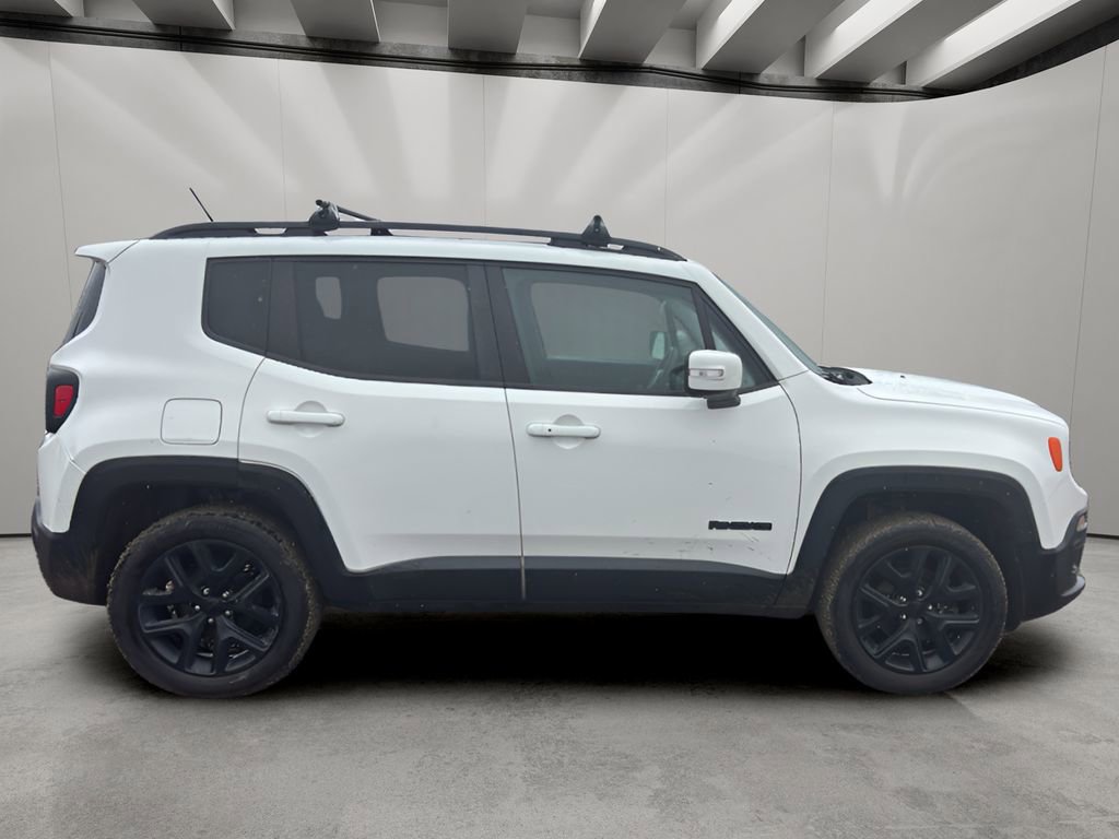 Used 2017 Jeep Renegade Altitude AWD/4WD image 6