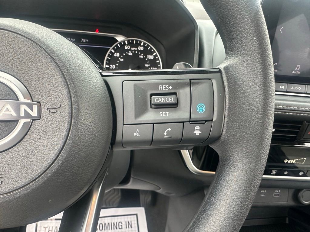 Used 2023 Nissan Rogue SV image 27