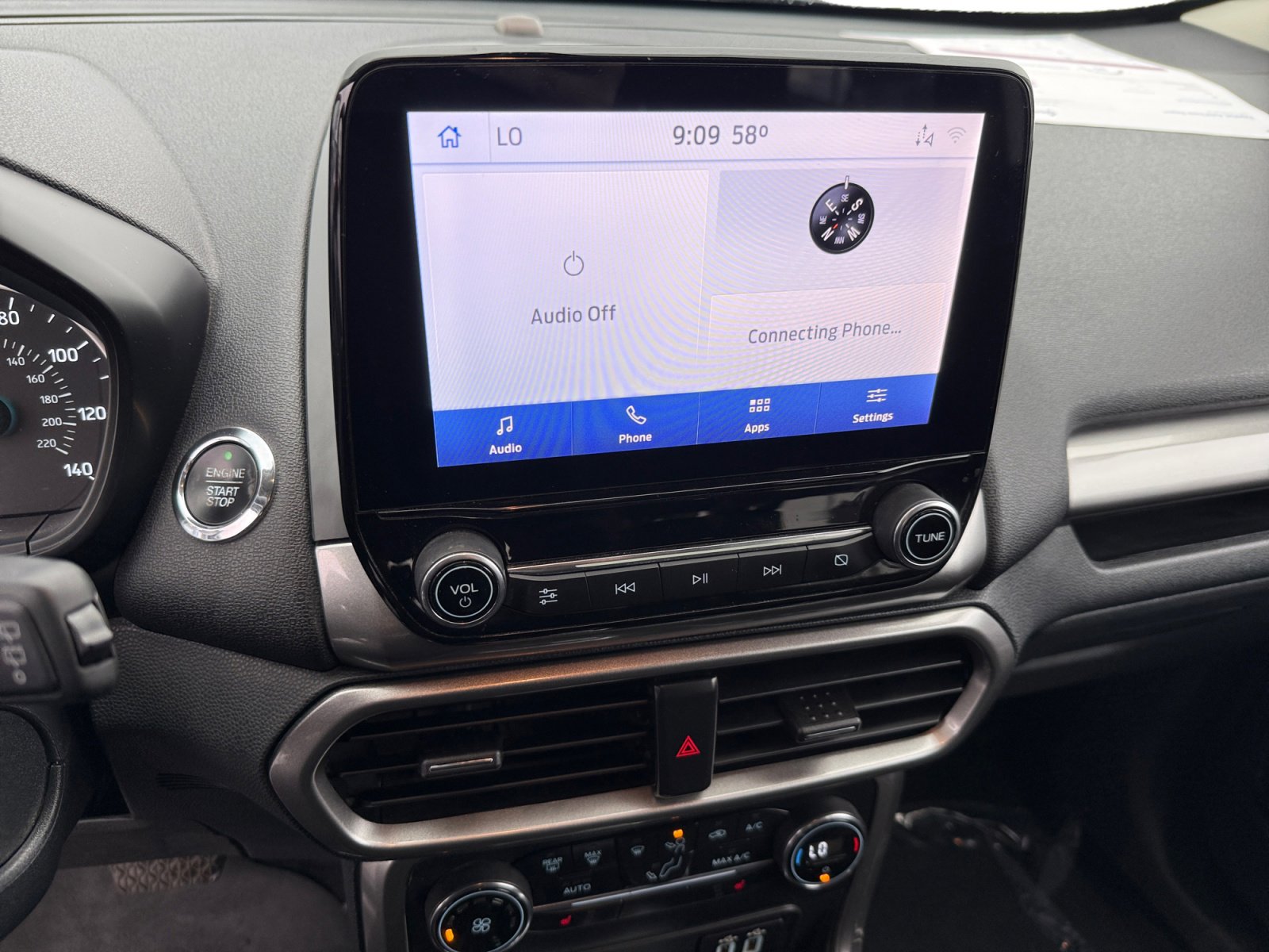 Used 2020 Ford EcoSport SE image 12