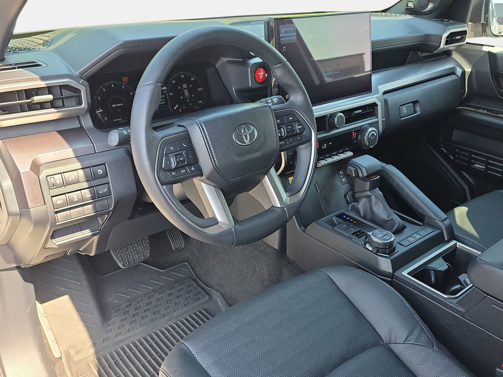 Used 2025 Toyota 4Runner TRD Off-Road Premium AWD/4WD image 16