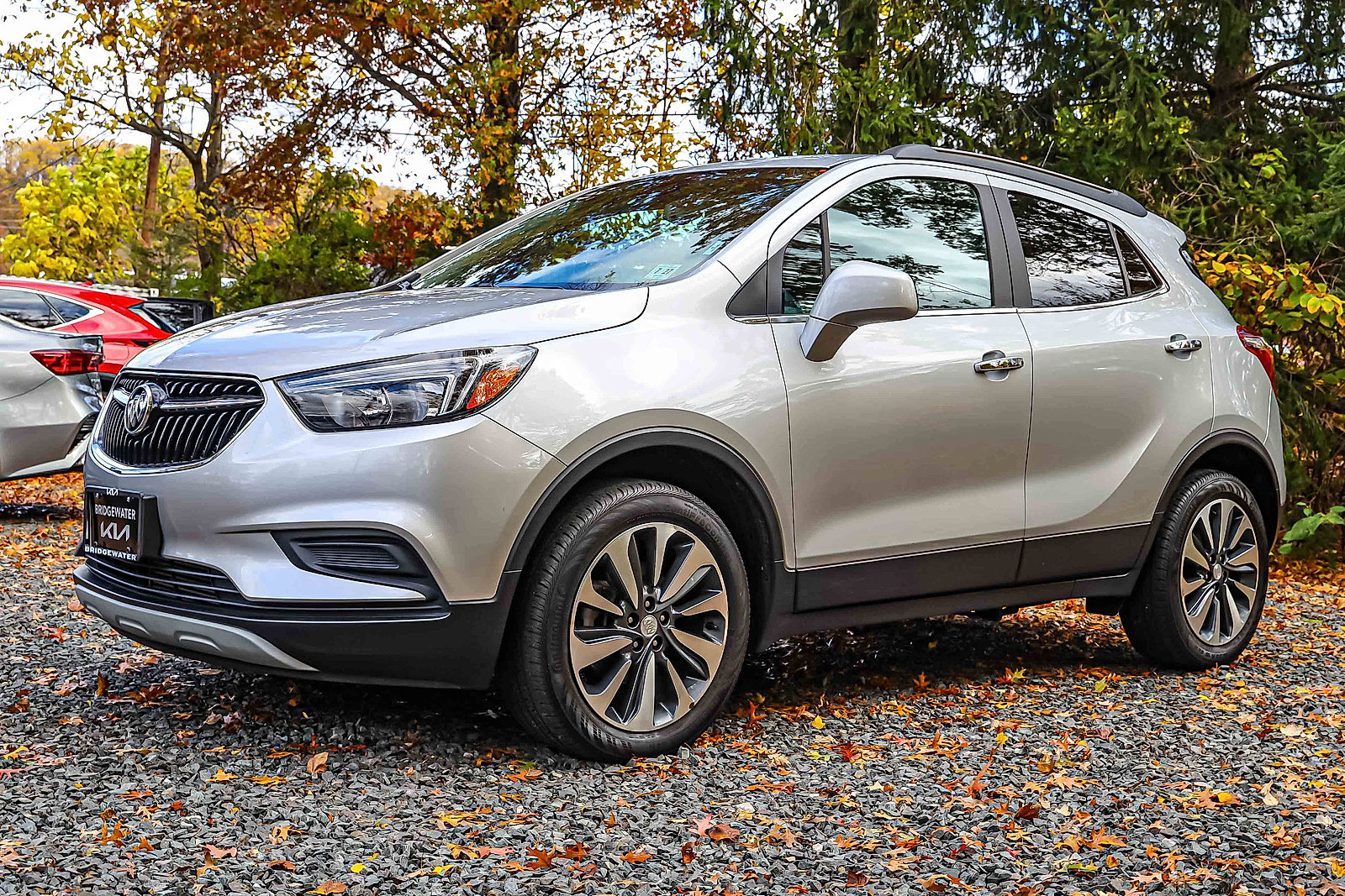 Used 2022 Buick Encore Preferred image 3